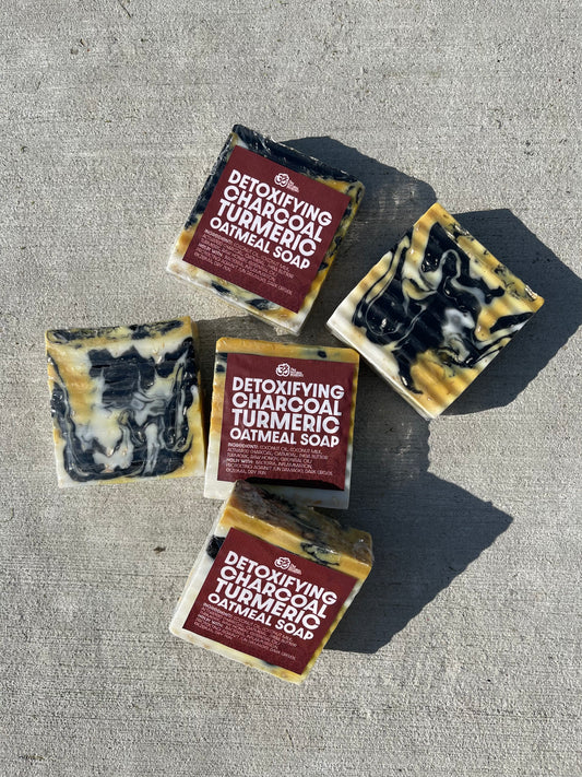 Detoxifying Charcoal Tumeric Soap